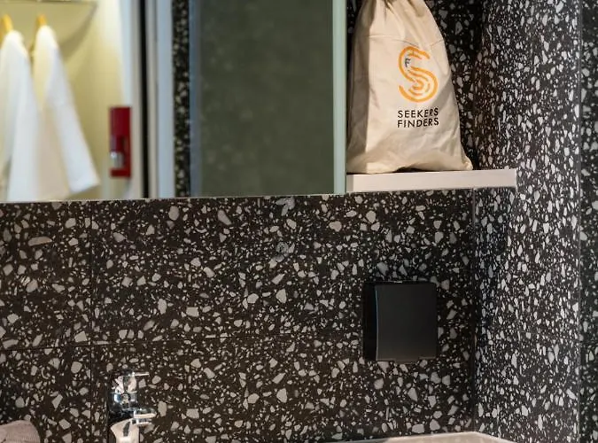 Hotel Seekers Finders Rama Iv Surestay Collection By Bw Bangkok