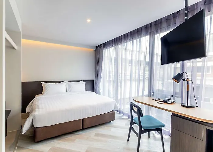 Seekers Finders Rama Iv Surestay Collection By Bw Hotel Bangkok
