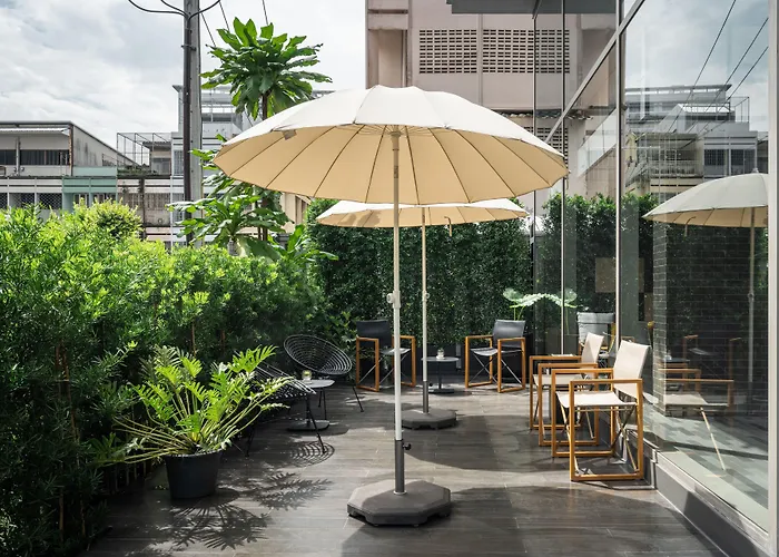 Seekers Finders Rama Iv Surestay Collection By Bw Bangkok