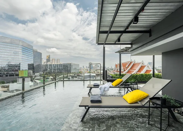 Hotel Seekers Finders Rama Iv Surestay Collection By Bw
